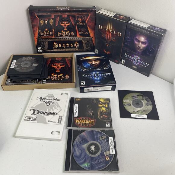UNTESTED AS IS PC Game Bundle Diablo StarCraft WarCraft NeverWinter Nights - Picture 1 of 7